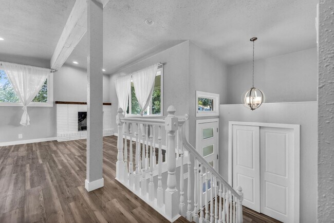 Building Photo - 3876 S Lee Maur St