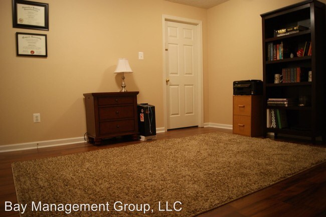 Building Photo - 9716 Morningview Cir