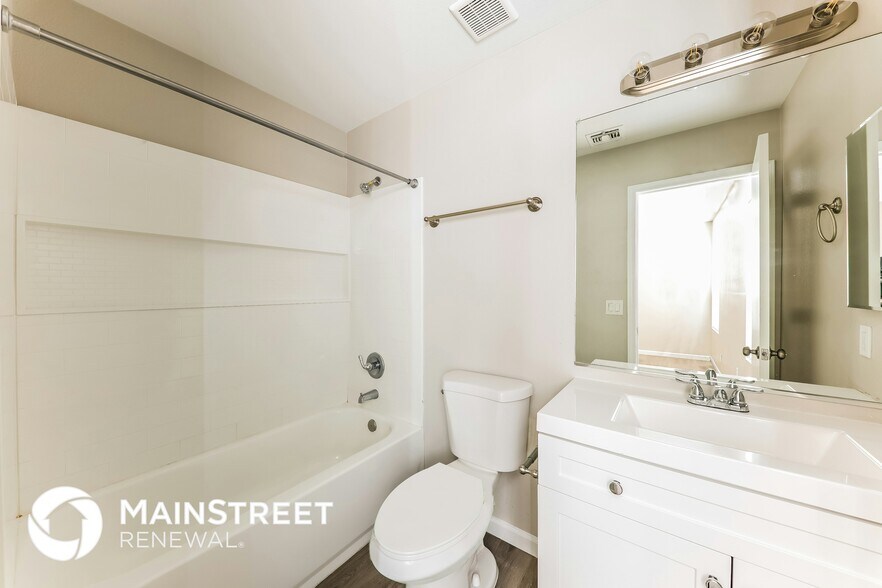 Building Photo - 12804 N B St