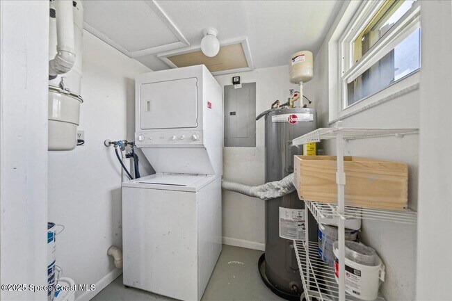 Building Photo - 413 Blue Jay Ln