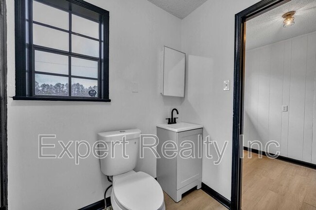 Building Photo - 117 62nd St