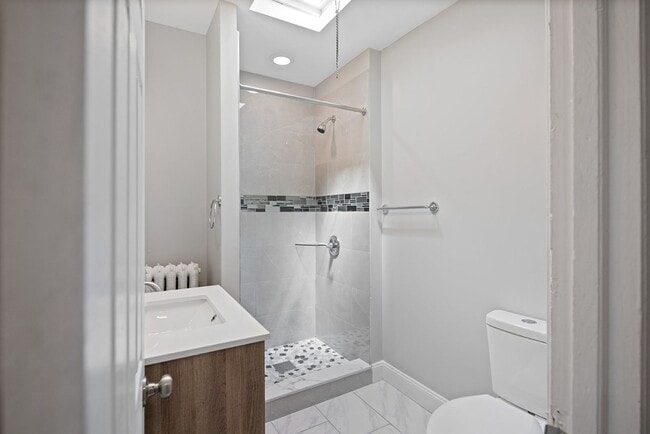 Building Photo - 3 bedroom 1 bath home in Cobbs Creek