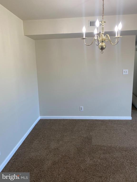 Building Photo - 200 Chesterfield Ln