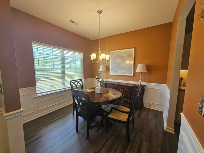 Building Photo - 514 Lionheart Ln