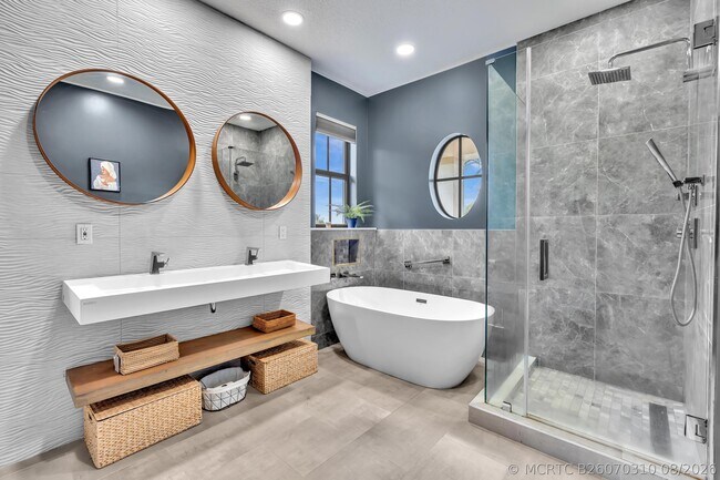 Building Photo - 8289 NW 38th St