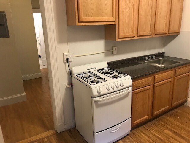 Building Photo - 1810 Commonwealth Ave