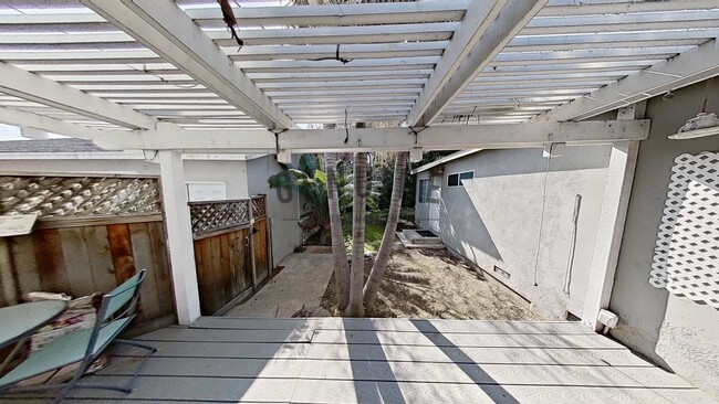 Building Photo - Fullerton Home with Large Yard for Pets - ...