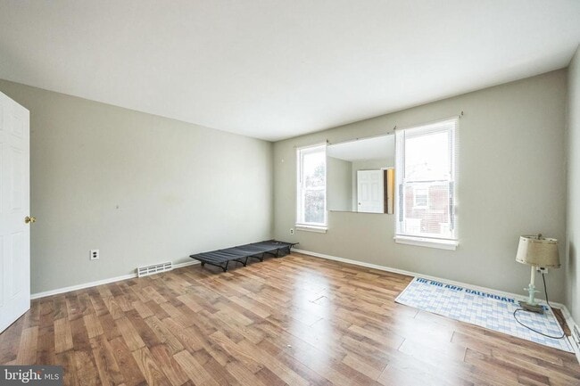 Building Photo - 848 N Madison St