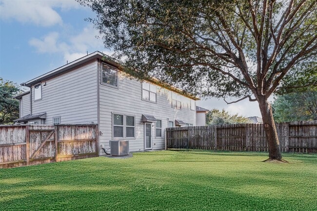 Building Photo - 24558 Folkstone Cir