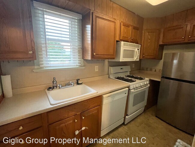 Building Photo - 2 br, 1 bath House - 1418 S. Webster Ave