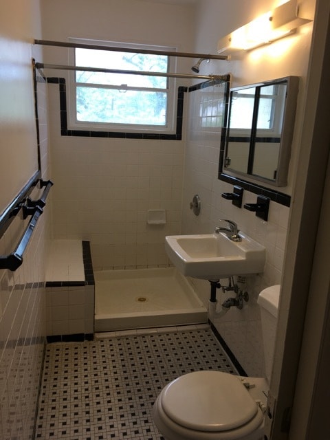 Building Photo - 5319 Pooks Hill Rd