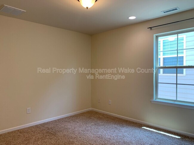 Building Photo - 308 Bay Willow Ct