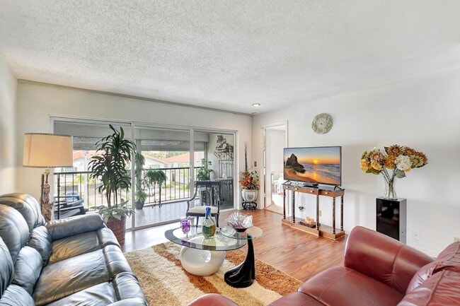 Building Photo - 4070 Tivoli Ct