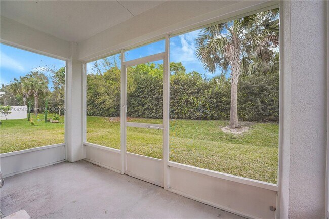 Building Photo - 3705 Bennington Ln