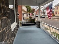 Building Photo - 44 E Walnut St