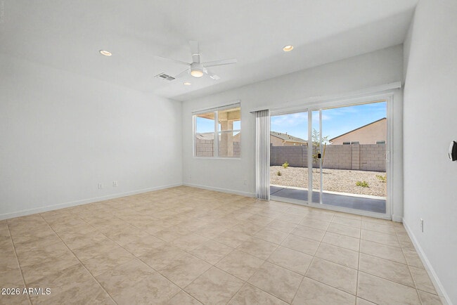 Building Photo - 5457 E Cinder Ln