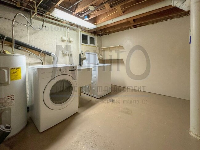 Building Photo - Clean & Quiet Northside Home