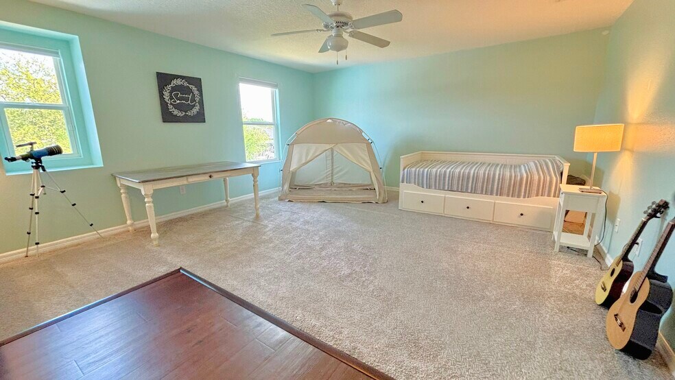 loft or 4th bedroom option - 11521 Southern Creek Dr