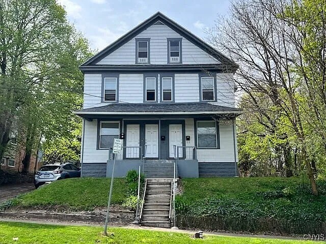 Primary Photo - 321-25 N Midler Ave