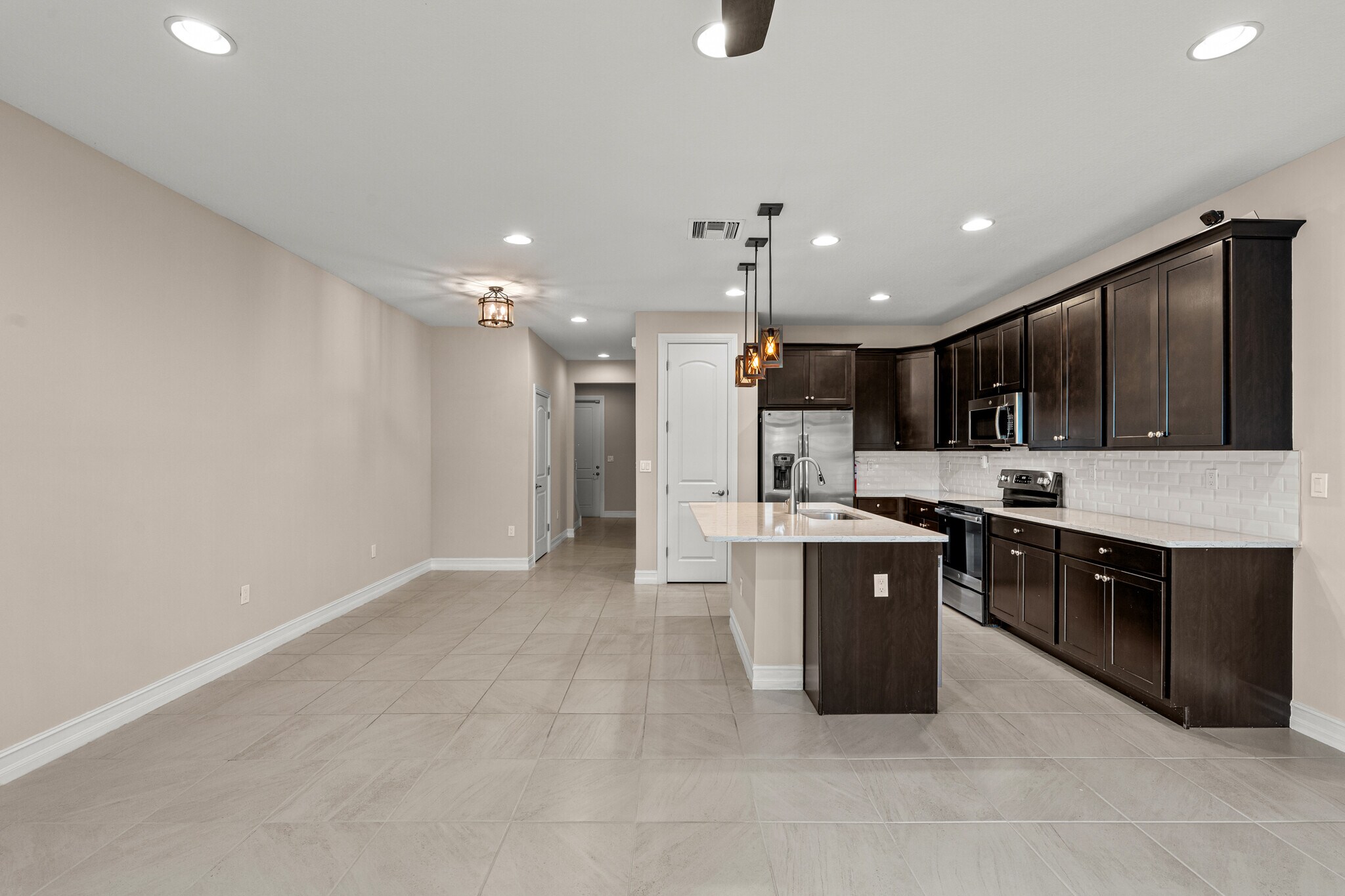 Building Photo - 10103 Akenside Dr