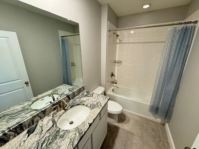 Building Photo - Available NOW!  Incredible, SPACIOUS 5 Bed...