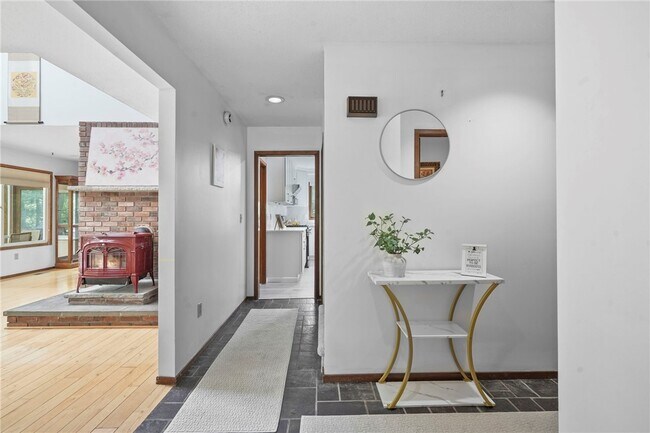 Building Photo - 318 Blackstone Ave
