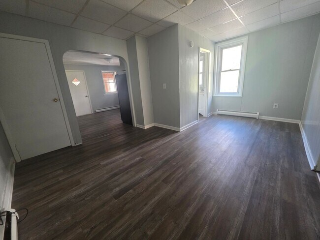 Building Photo - 30-32 Willow Street