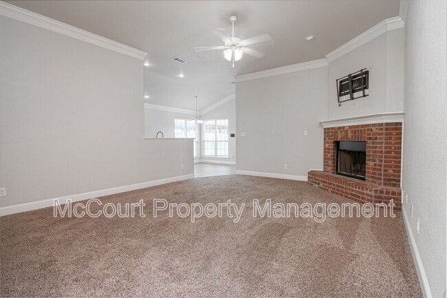 Building Photo - 805 Candlestick Dr