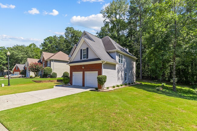 Building Photo - 1940 Bentbrooke Trail