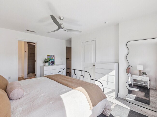 Building Photo - 89 Crossing Ln