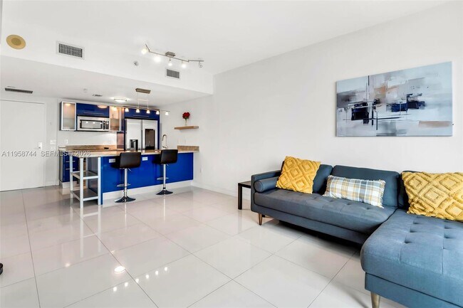 Building Photo - 185 SW 7th St