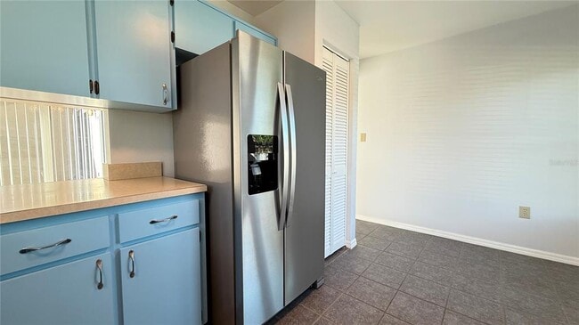 Building Photo - 555 Hunter Cir