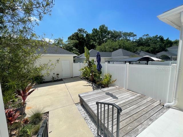 Building Photo - 930 Greenlawn St