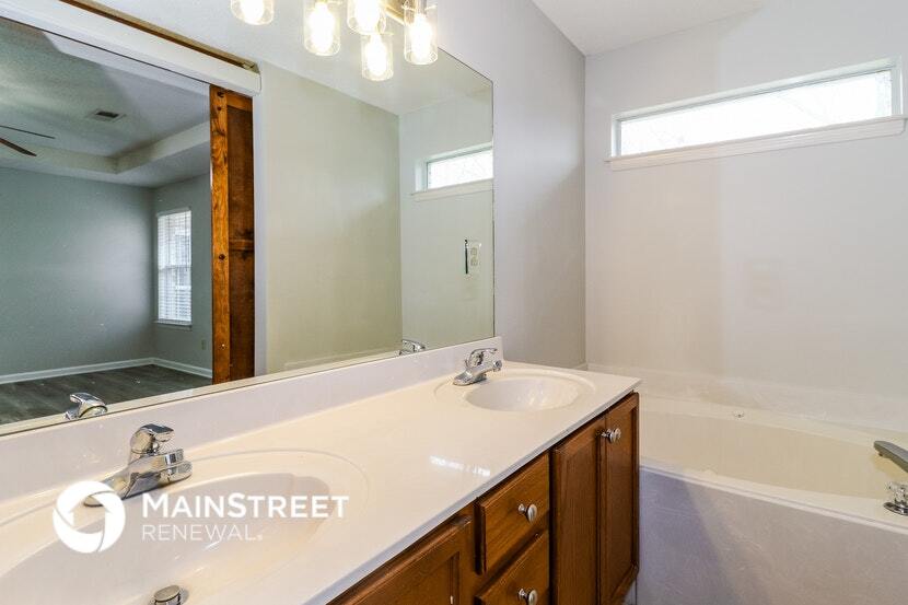 Building Photo - 50 Clear Springs Dr