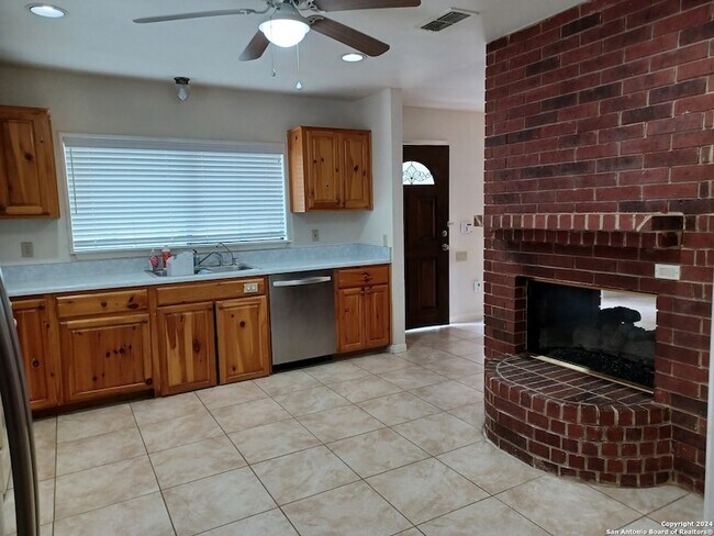 Building Photo - 13643 Forest Walk