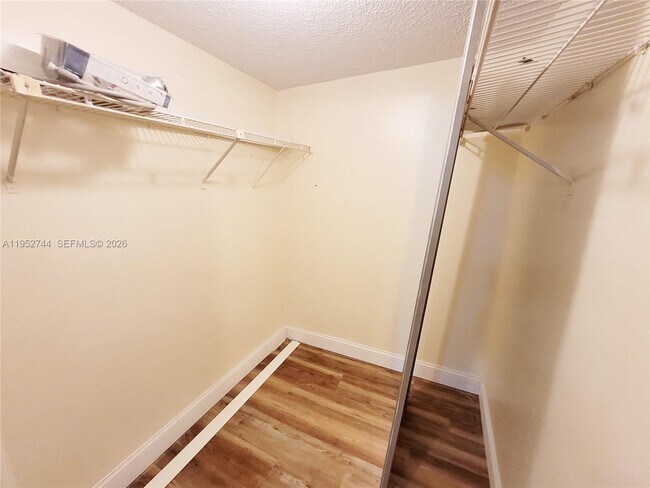 Building Photo - 8351 S Coral Cir