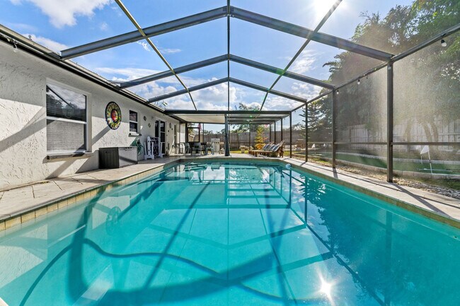 Building Photo - 11312 112th St N