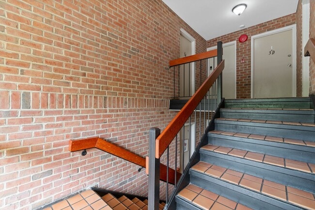 Building Photo - Updated top level Castle Harbour - Close t...