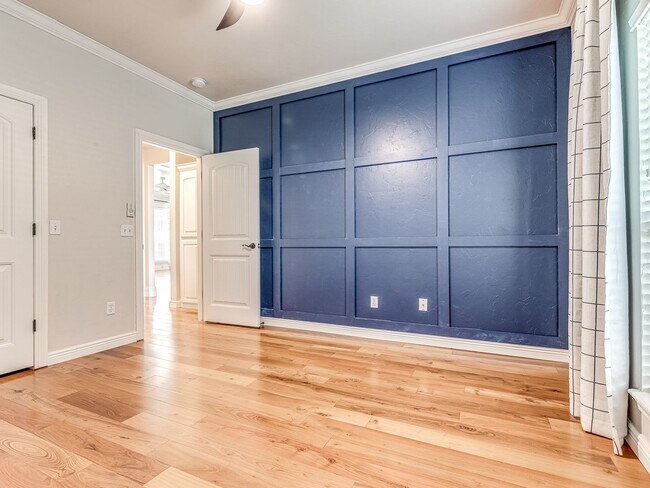 Building Photo - Fantastic home in the Fairways at Surrey H...