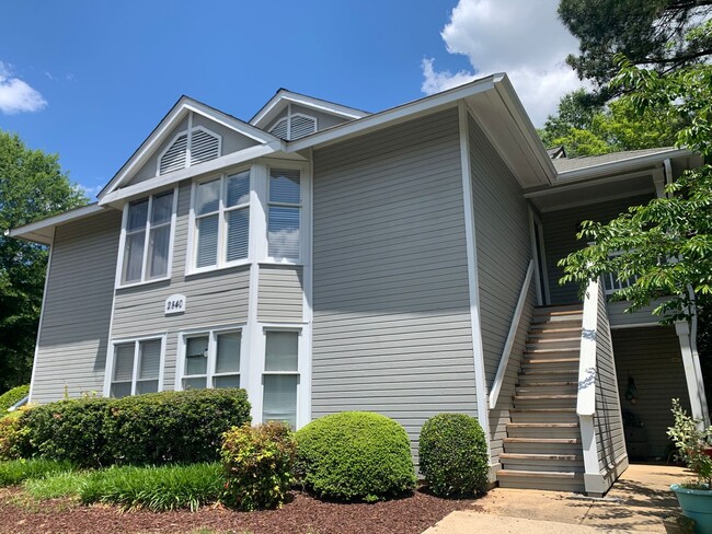 Building Photo - 2 Bed | 2 Bath Condo In Raleigh with Large...