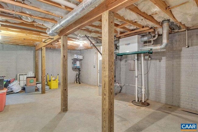 Building Photo - 1000 Page St