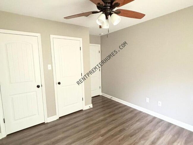 Building Photo - 21 Patti Crt Ward AR 72176