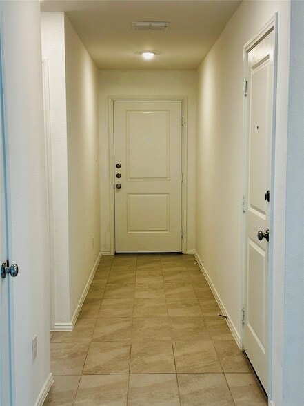 Building Photo - 1275 Eclipse Ln