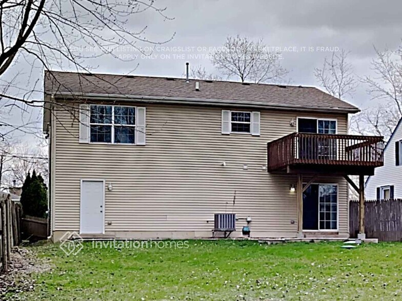 Building Photo - 29835 Bayshore Dr