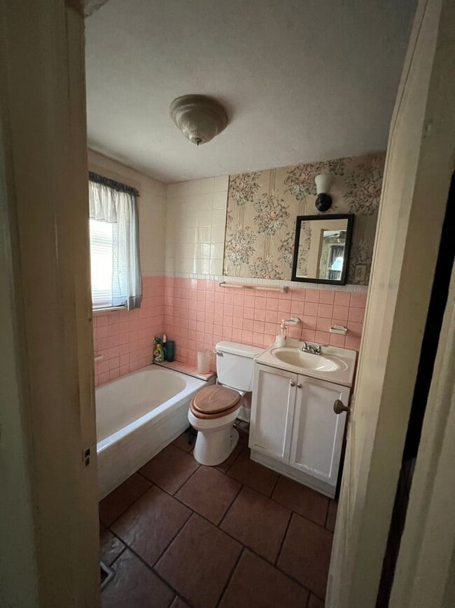 Building Photo - ** AS IS CONDITION** 2 Bedroom 2 bath on a...