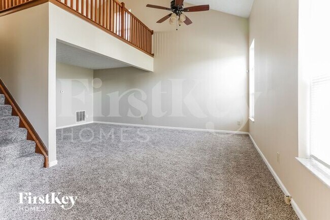 Building Photo - 3955 Rosette Dr