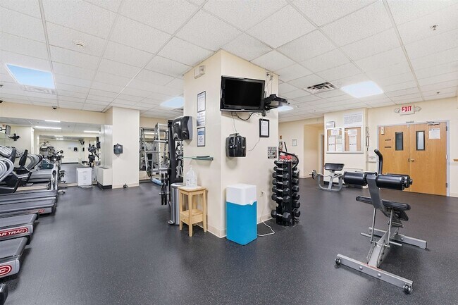 Building Photo - 6040 JFK Blvd E