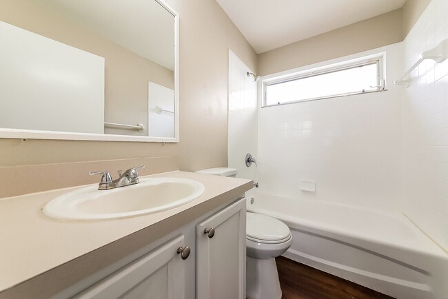 Building Photo - 13123 Fennway Ridge Dr