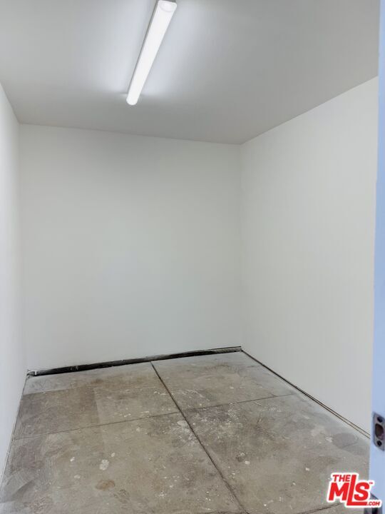 Building Photo - 2922 8th Ave