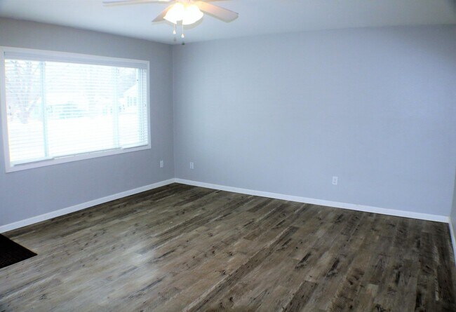 Building Photo - $1,750 | 3 Bedroom, 1 Bathroom Ground Floor Duplex | No Pets | Available for August 1st, 2026 Mov...